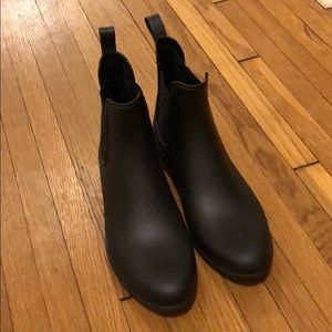 Rain Boot - size 9